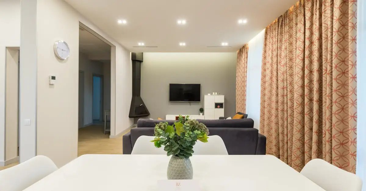 Esszimmer Ideen mit Bank: Gemütlich und modern einrichten