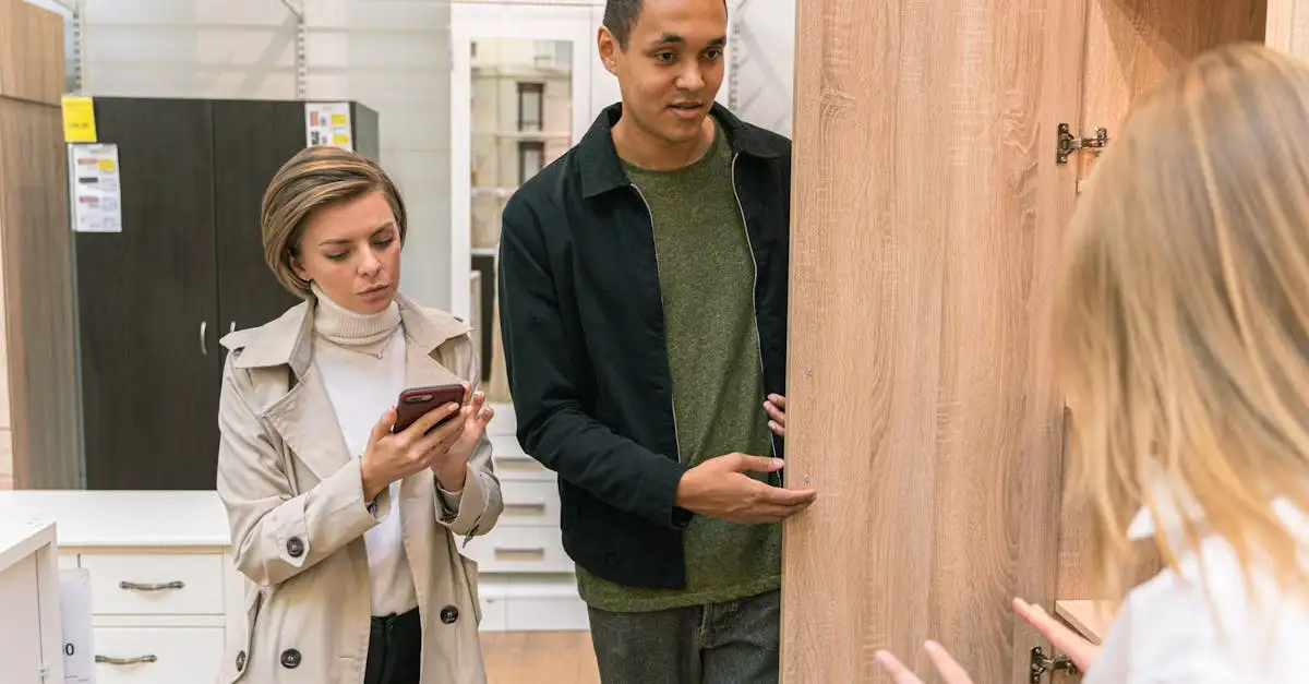 Moderne Schrankwand mit integriertem Kleiderschrank kaufen