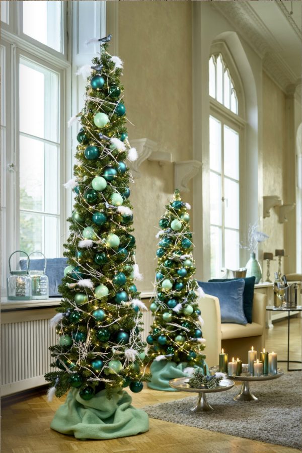 Edler Weihnachtsbaum schlank, Tannengrün